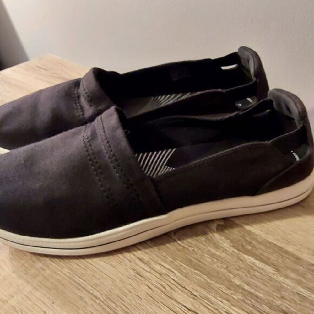 Clarks Cloudsteppers Breeze Step II Women's Black Slip-On Shoes-‎ Size 11